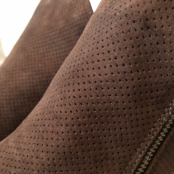 NWT Universal Thread dark brown booties - Picture 3 of 4